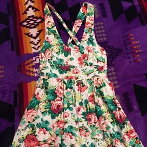 Floral CrissCross back Dress